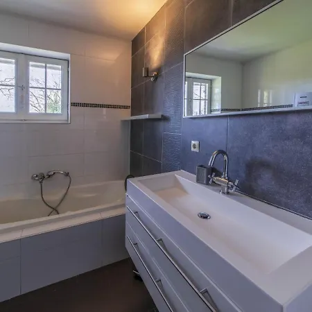 Cosy Holiday In With Pool And Sauna *